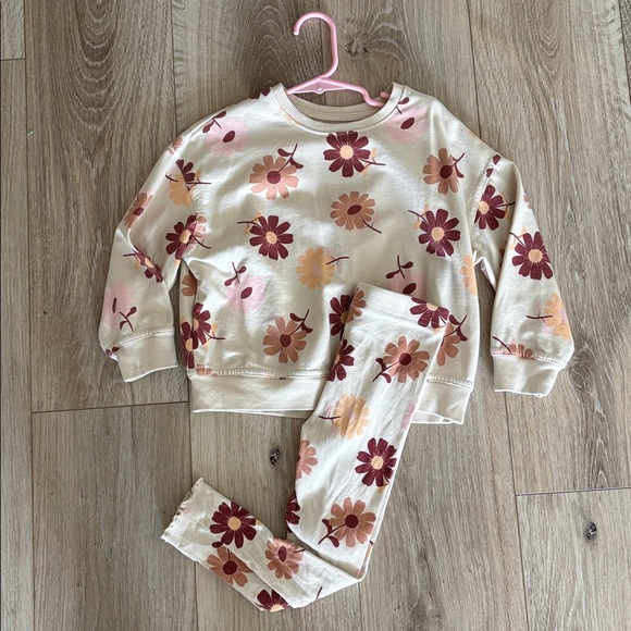 George sets - 4T - Picture 5 of 8